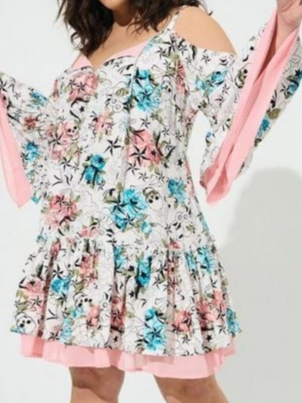Torrid x Betsey Johnson Skull Cold Shoulder Challis Dress size 00 (size large)